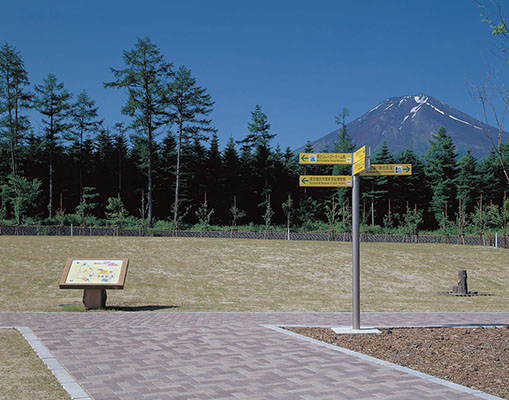 富士山レーダードーム公園1