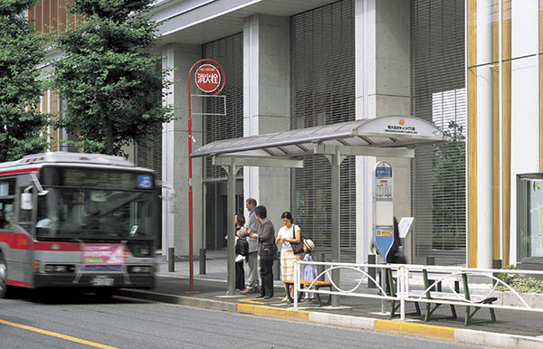 駒大深沢キャンパス前バス停